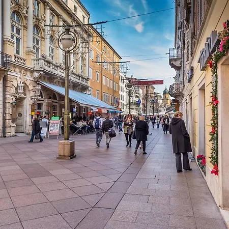 Apartment Korzo Filodrammatica Rijeka